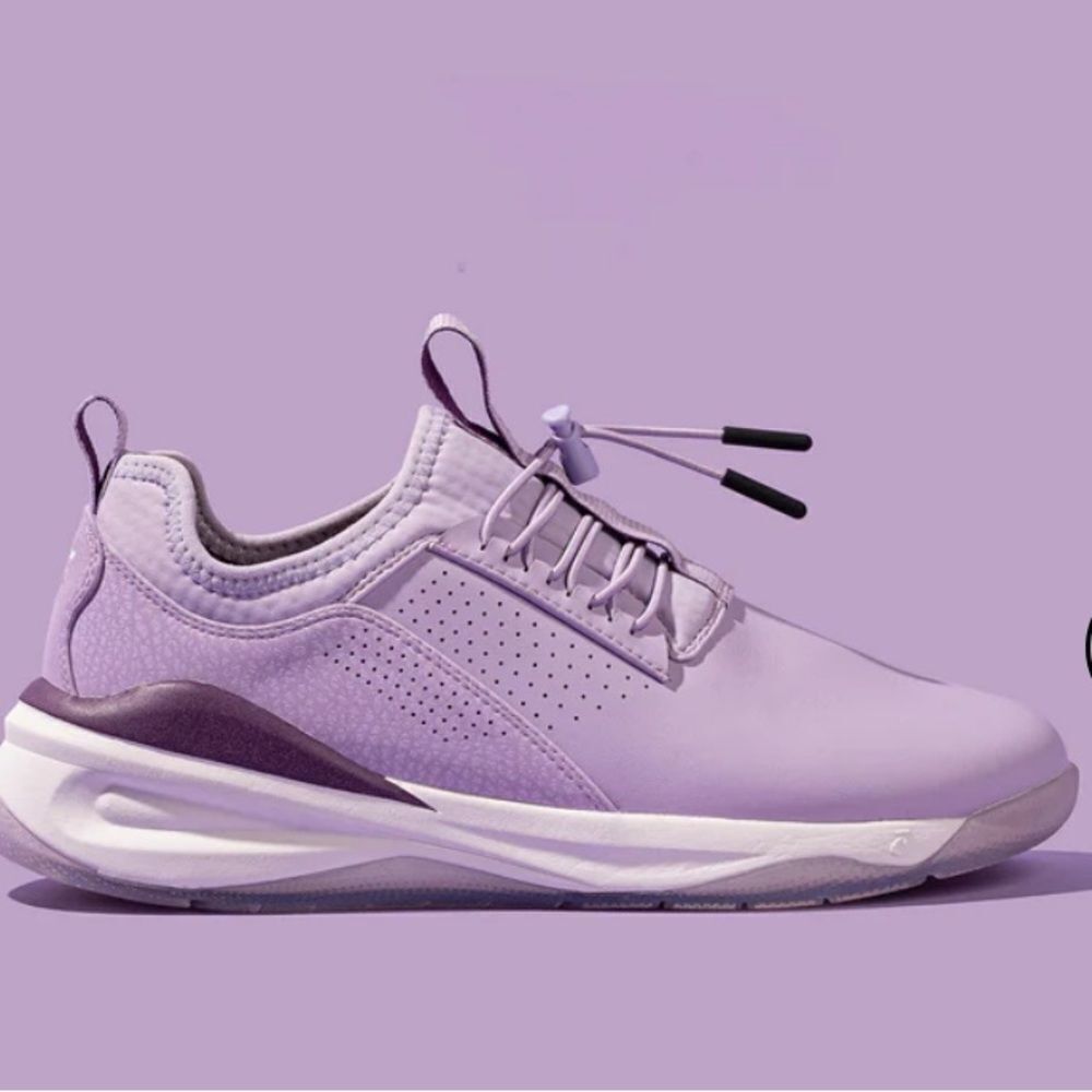 CLOVE WOMEN'S LAVENDER CLOVE CLASSIC W5.5 NWOB